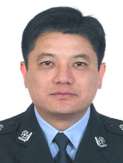 萧县公安局党委委员副局长薛松