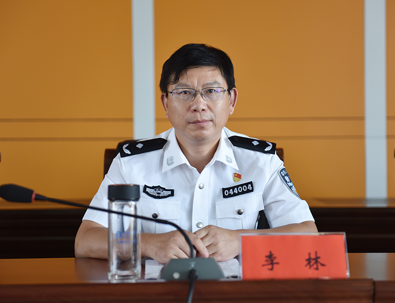 县委常委,政法委书记丁勤华,市公安局党委委员,政治部主任李林,县委