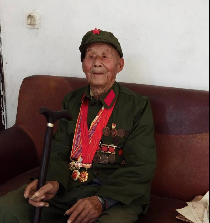 宿州市专门制作了微视频《路》,用沙画艺术形式,展现了卢致俭舍生忘死