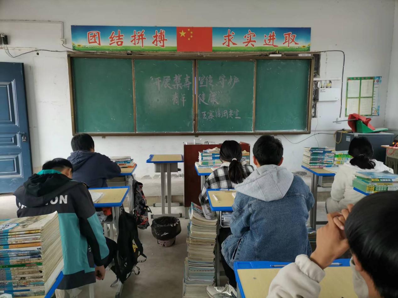 萧县淮海初级中学获“萧县爱国主义教育基地”称号_安青网