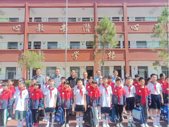 众行致远明方向 送教聚爱共成长_萧县人民政府